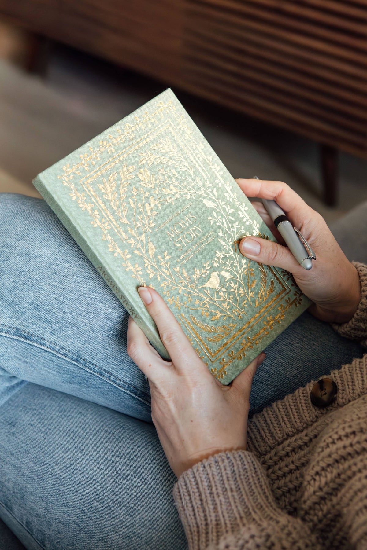 Mom's Story: A Memory and Keepsake Journal for My Family