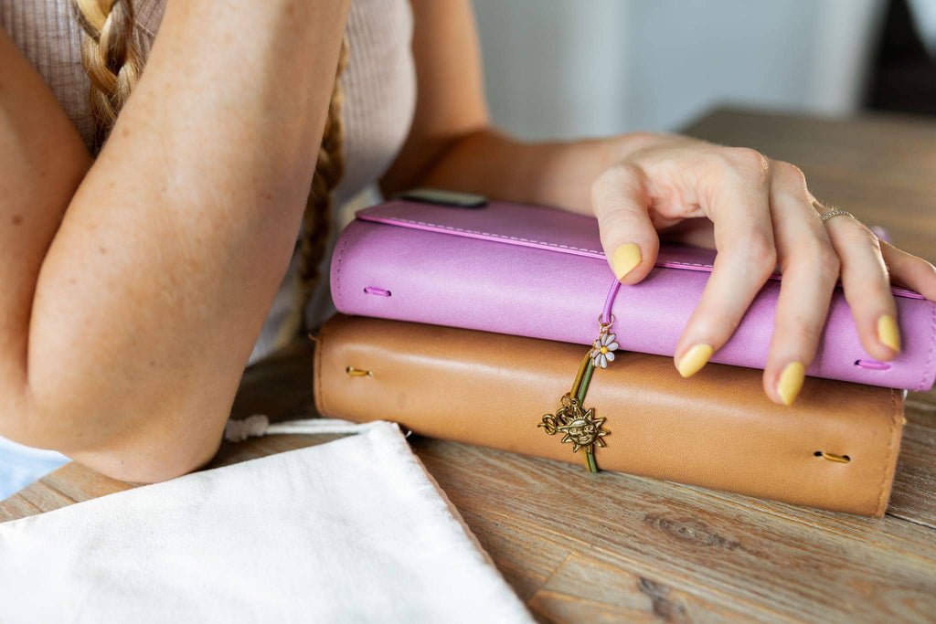 Refillable Folio in Rose Quartz