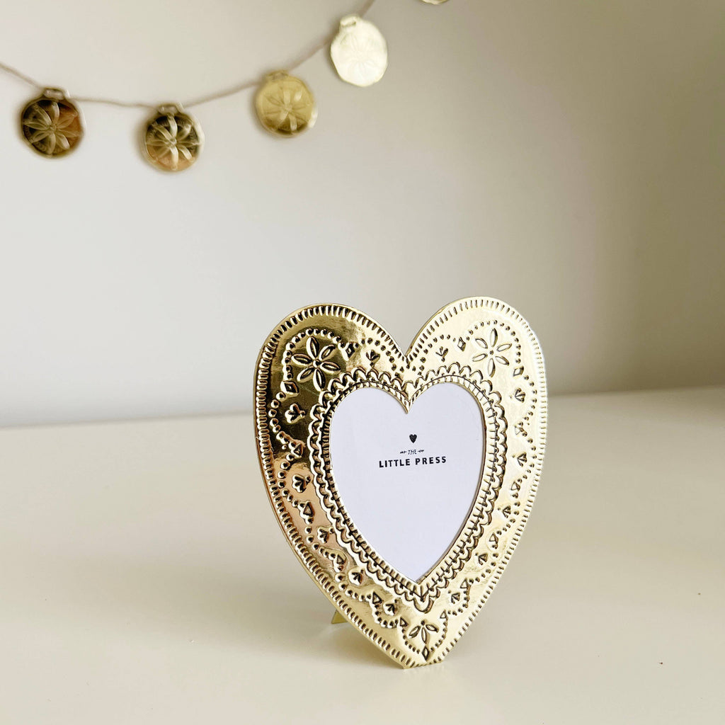 Faux Tin ~ Heart travel/desk frame ~ gold
