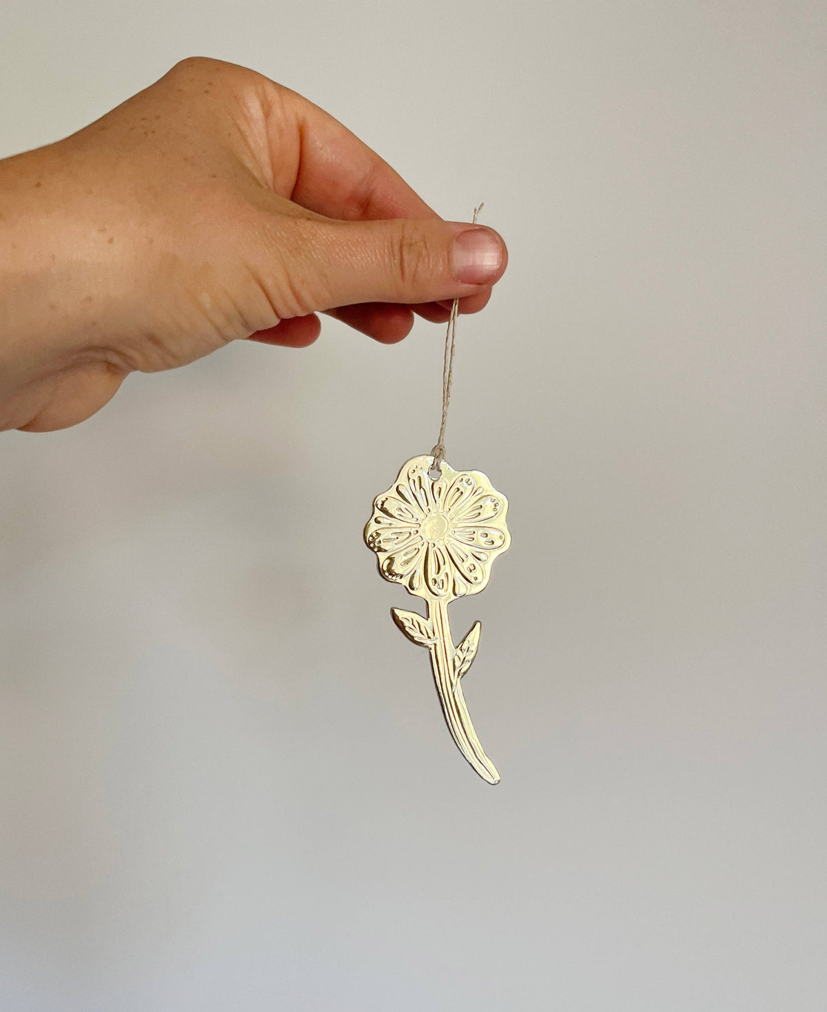 Flower (Daisy) - Faux-tin Ornament - Gold