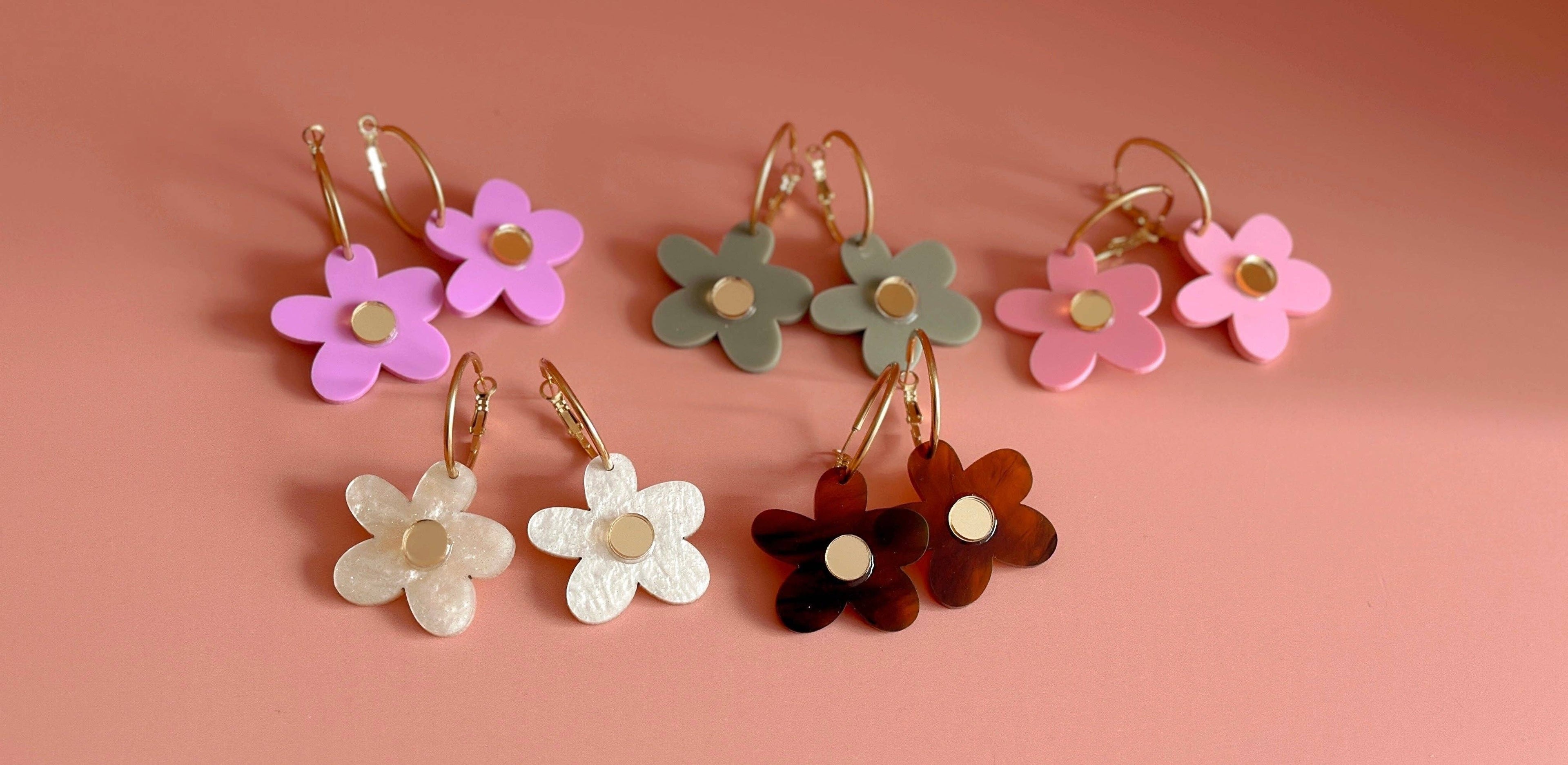 Bella Hoops | Cream Swirl + Gold