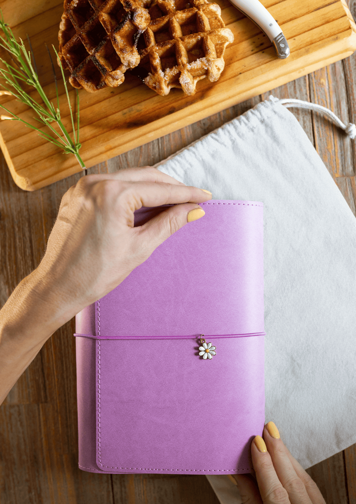Refillable Folio in Rose Quartz